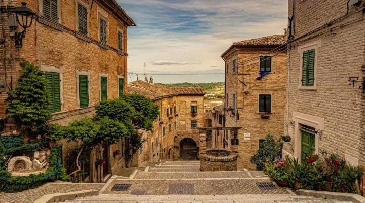 Appartamento Le Rondini Corinaldo Esterno foto