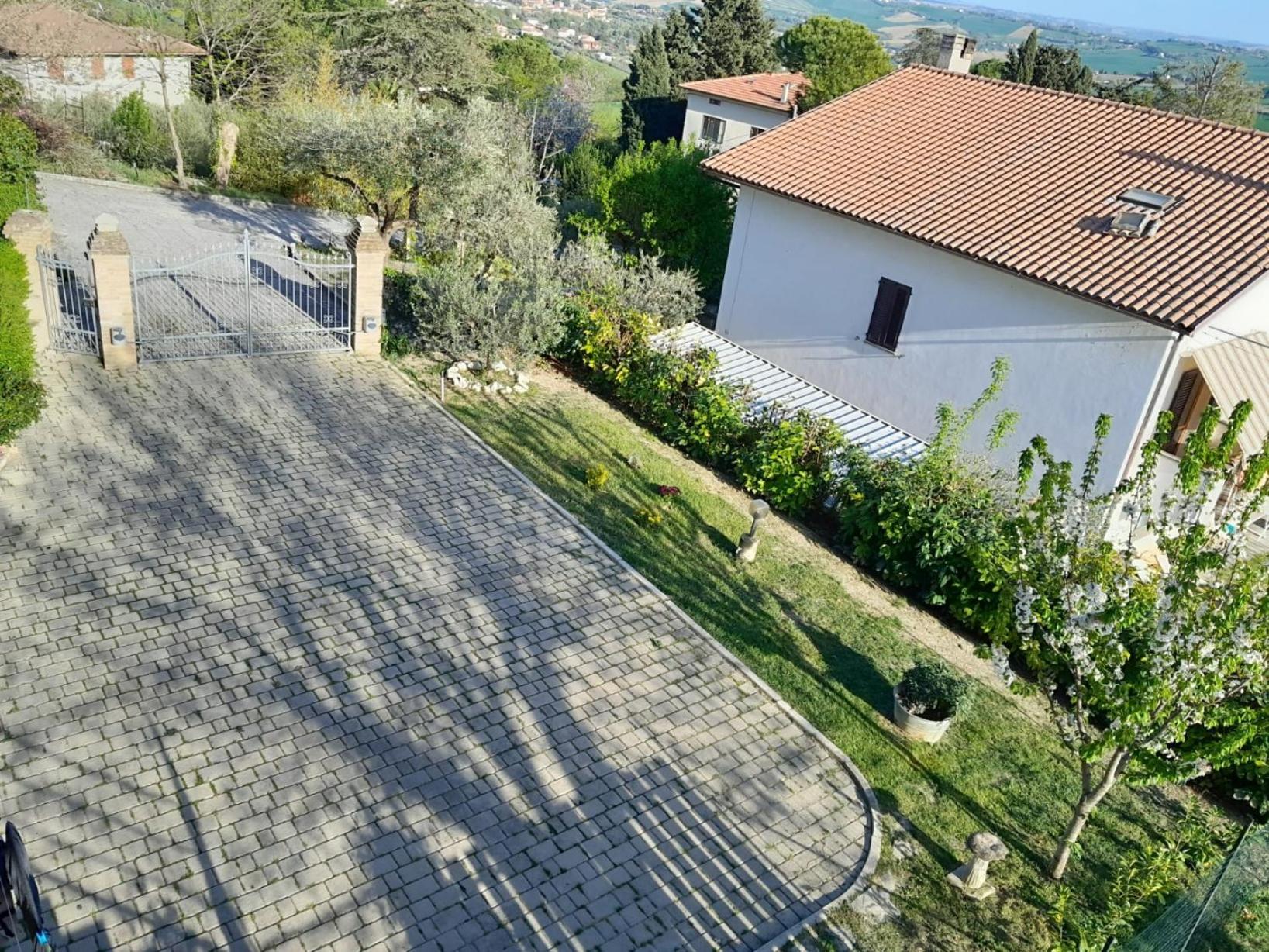 Appartamento Le Rondini Corinaldo Esterno foto